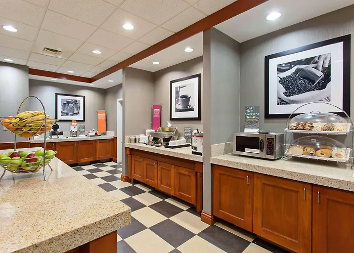 Hampton Inn & Suites Clovis Airport North