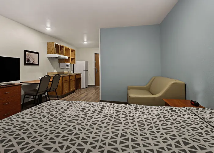 Woodspring Suites Lexington Southeast