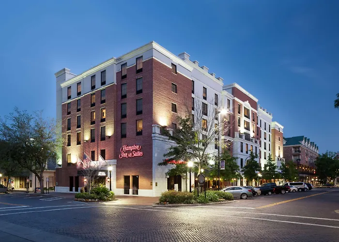Hampton Inn & Suites Gainesville Downtown University