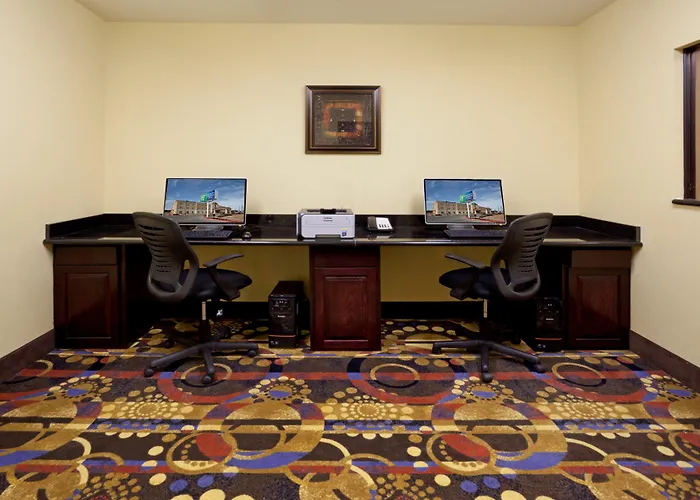 Holiday Inn Express Georgetown By Ihg