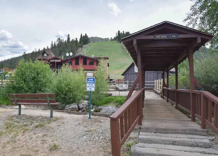 Alpine Lodge Red River