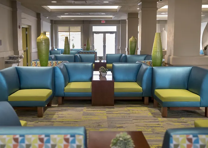 Cedar Point'S Express Hotel