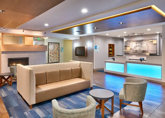 Holiday Inn Express & Suites Orem-North Provo