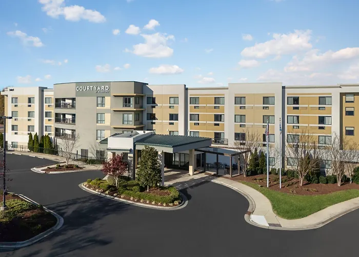 Courtyard By Marriott Raleigh North