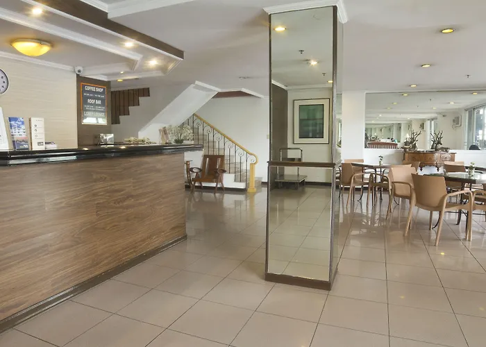 Nichols Airport Hotel