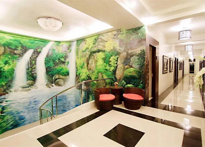 Urban Manor Hotel