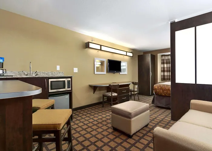 Microtel Inn & Suites By Wyndham Minot