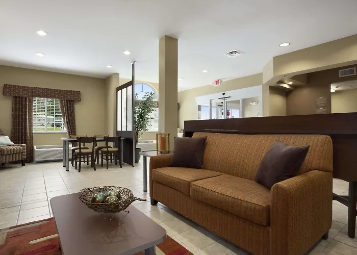 Microtel Inn And Suites Carrollton