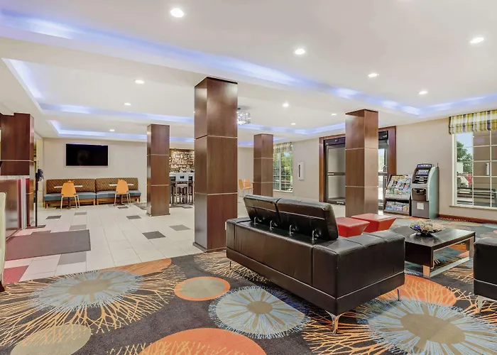 Surestay Plus Hotel By Best Western Owasso Tulsa North