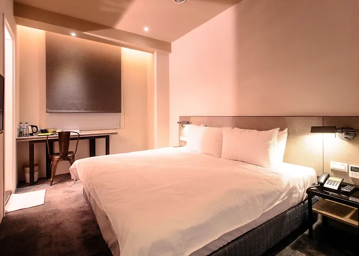Kiwi Express Hotel-Taichung Station II