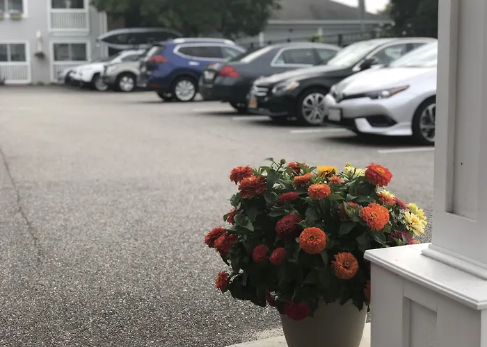 Seacoast Inn