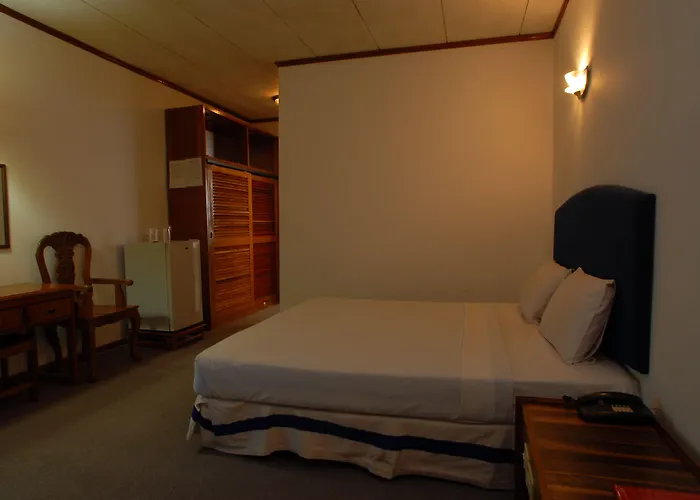 Myanmar Life Hotel