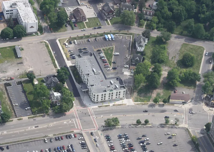 Wingate By Wyndham Niagara Falls