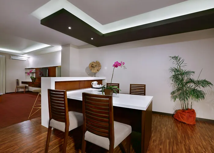 Quest San Denpasar By Aston