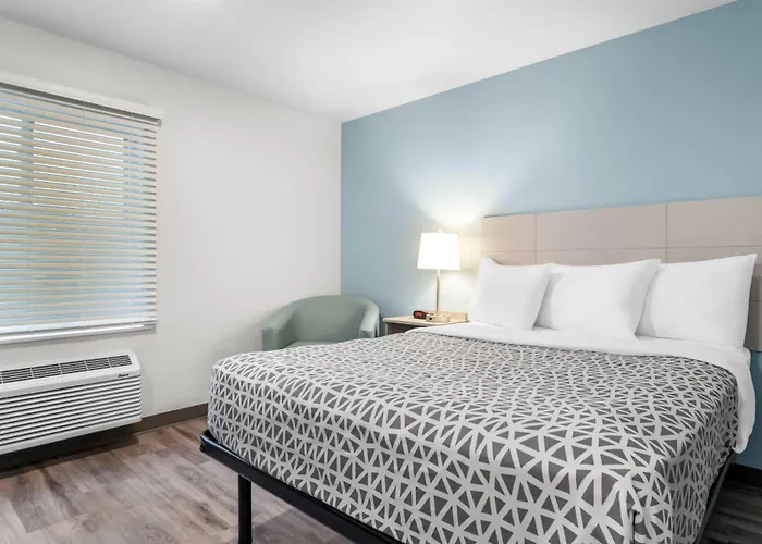 Woodspring Suites Elkhart