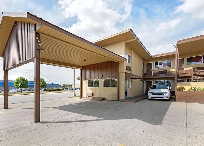 Rodeway Inn Terre Haute Near University