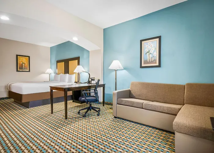 La Quinta By Wyndham Stonington-Mystic Area