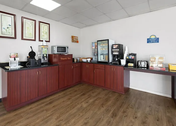 Days Inn By Wyndham Cambridge