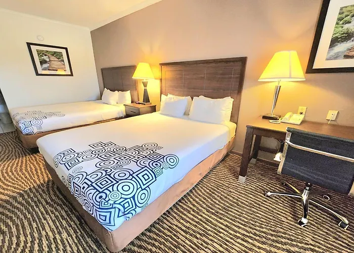 Days Inn By Wyndham Navasota
