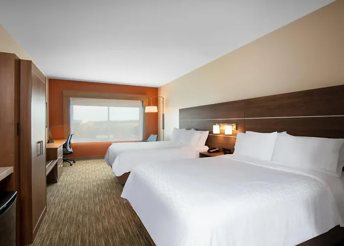 Holiday Inn Express & Suites - Beloit By Ihg