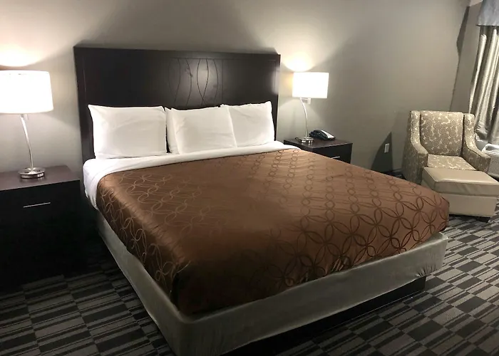 Catoosa Inn & Suites
