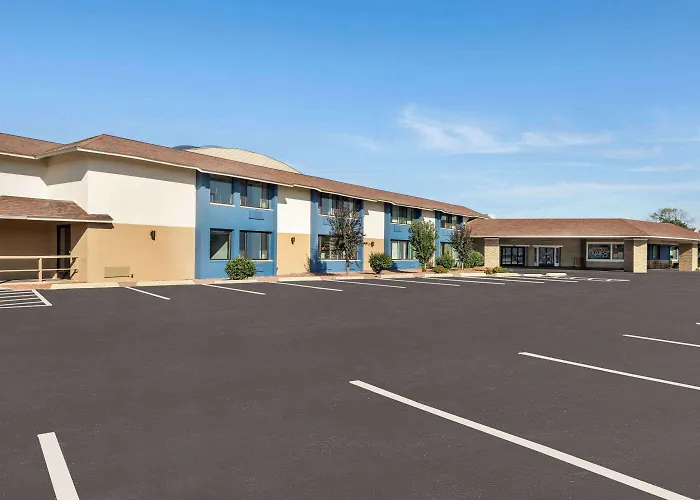Americinn By Wyndham La Crosse Riverfront Conference Center