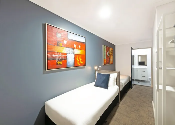 28 Hotel