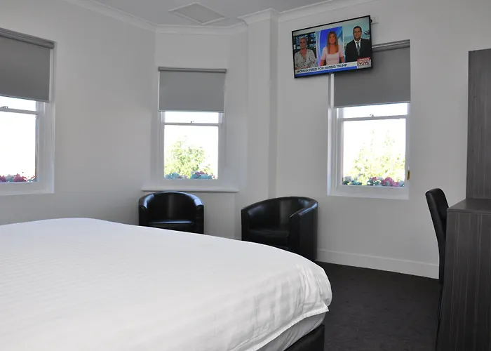 Queenshead Hotel