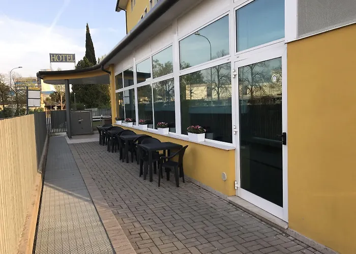 Hotel Alveri