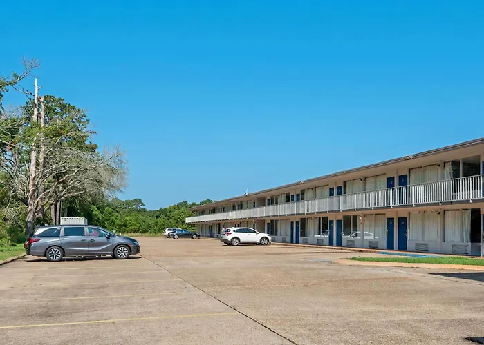 Studio 6 Hammond, La I12 I55