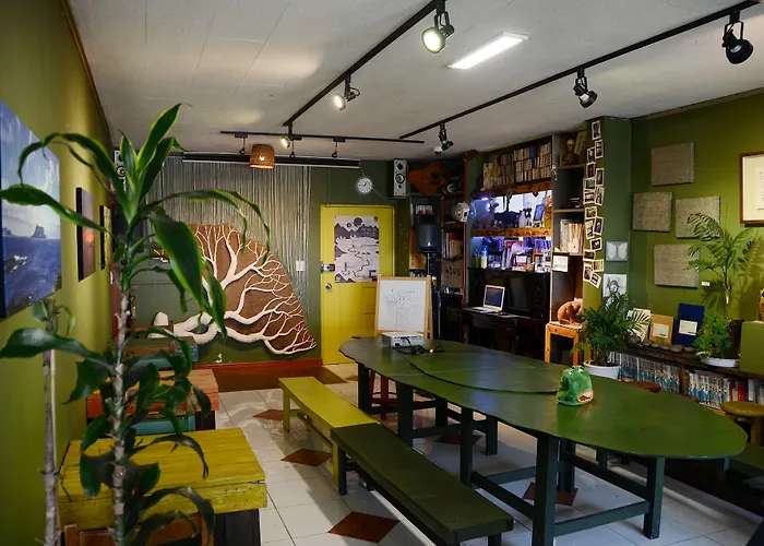 Ganderak Guesthouse