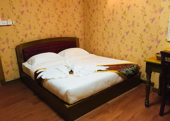 C & Y Hotel