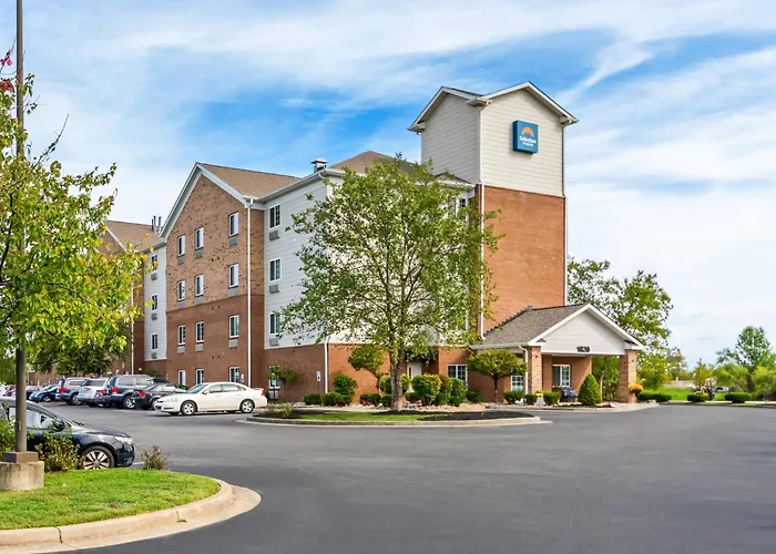 Birch Hill Suites Clarksville-Louisville North