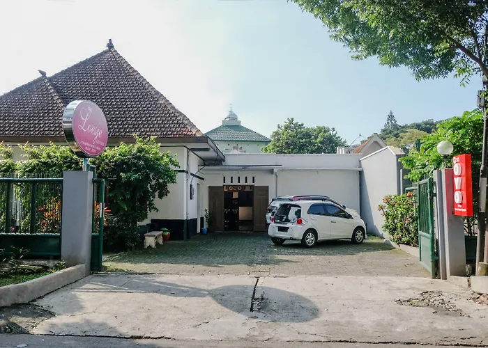 Hotel O Loesje Guest House Syariah
