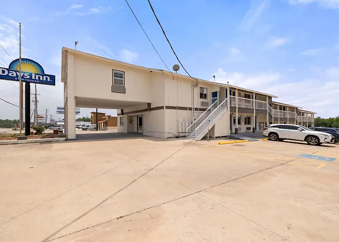 Days Inn By Wyndham Kenedy Karnes City
