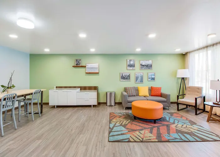 Woodspring Suites Bakersfield Airport
