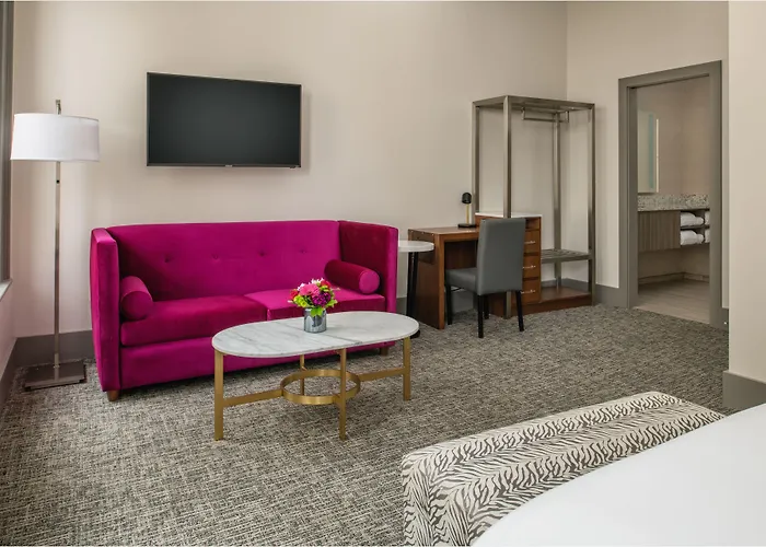 Harlow Hotel