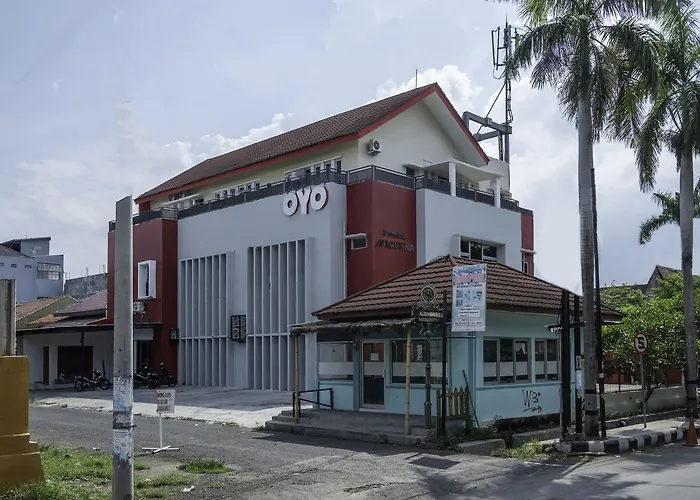 Oyo 2132 Pondok Avicenna