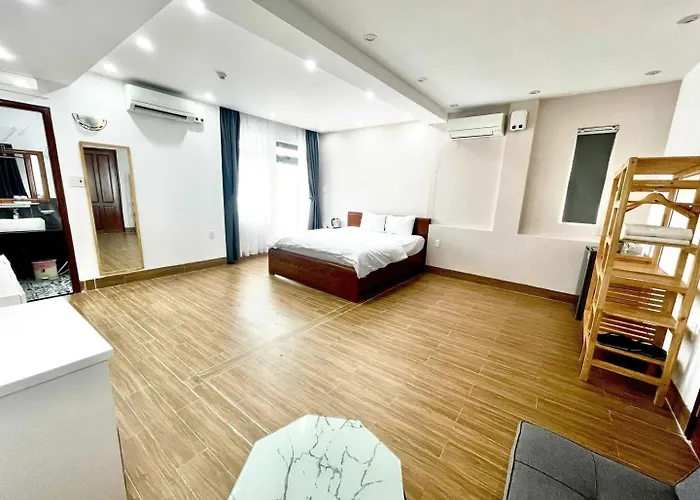 The Land Hotel & Apartment