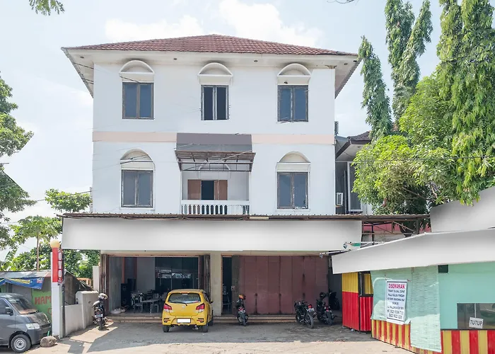 Oyo 1906 Zhafira Guest House Syariah
