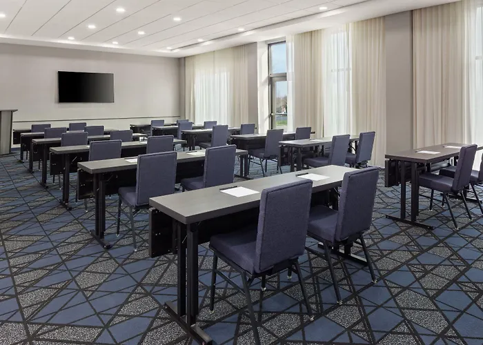 Courtyard By Marriott Bettendorf