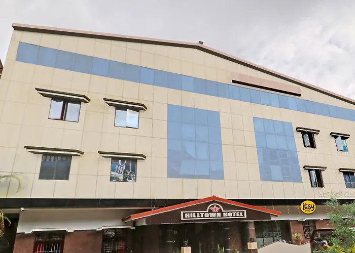 Itsy Hotels Hill Town, 500 Mtrs From Madikeri Fort