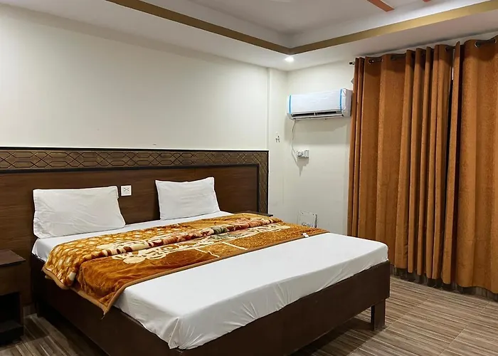 Hotel The Queen