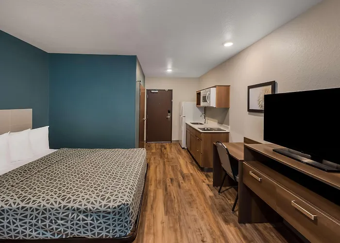 Woodspring Suites West Palm Beach