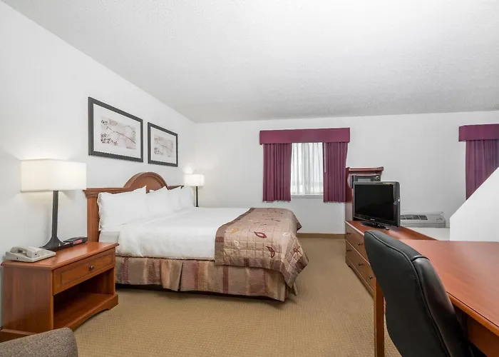 Baymont By Wyndham Marshfield