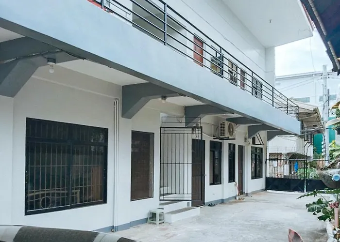 Reddoorz At Aurea Apartelle