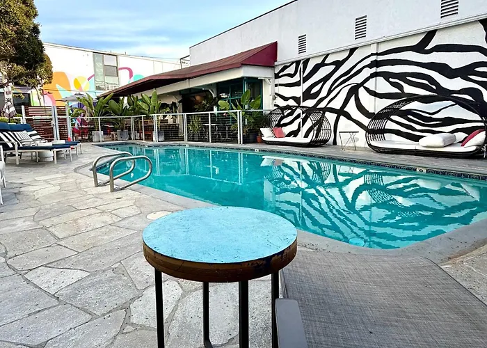 Park Plaza Lodge