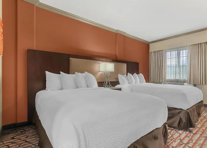 Best Western Plus Brookside Inn