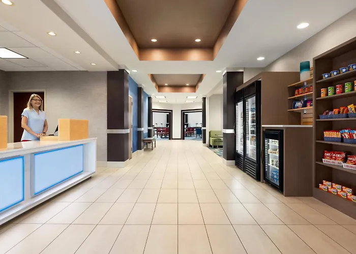 Holiday Inn Express & Suites Akron Regional Airport Area By Ihg