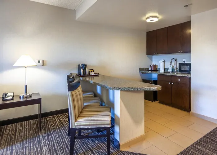 Holiday Inn & Suites Scottsdale North - Airpark By Ihg